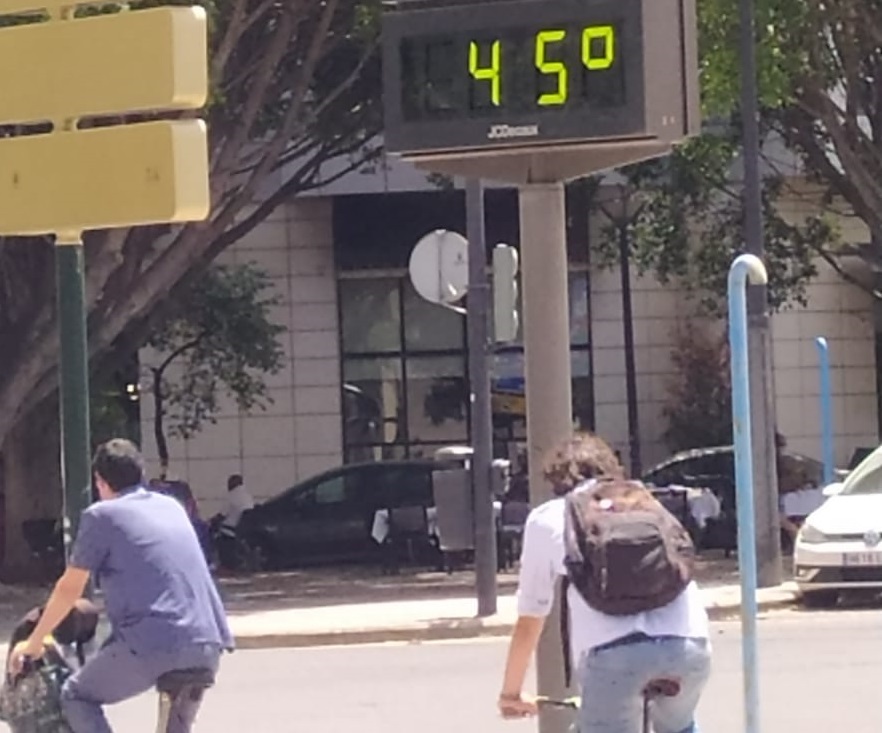 La Comarca De L Horta En Alerta Sanitaria Por Ola De Calor Alto Y Extremo