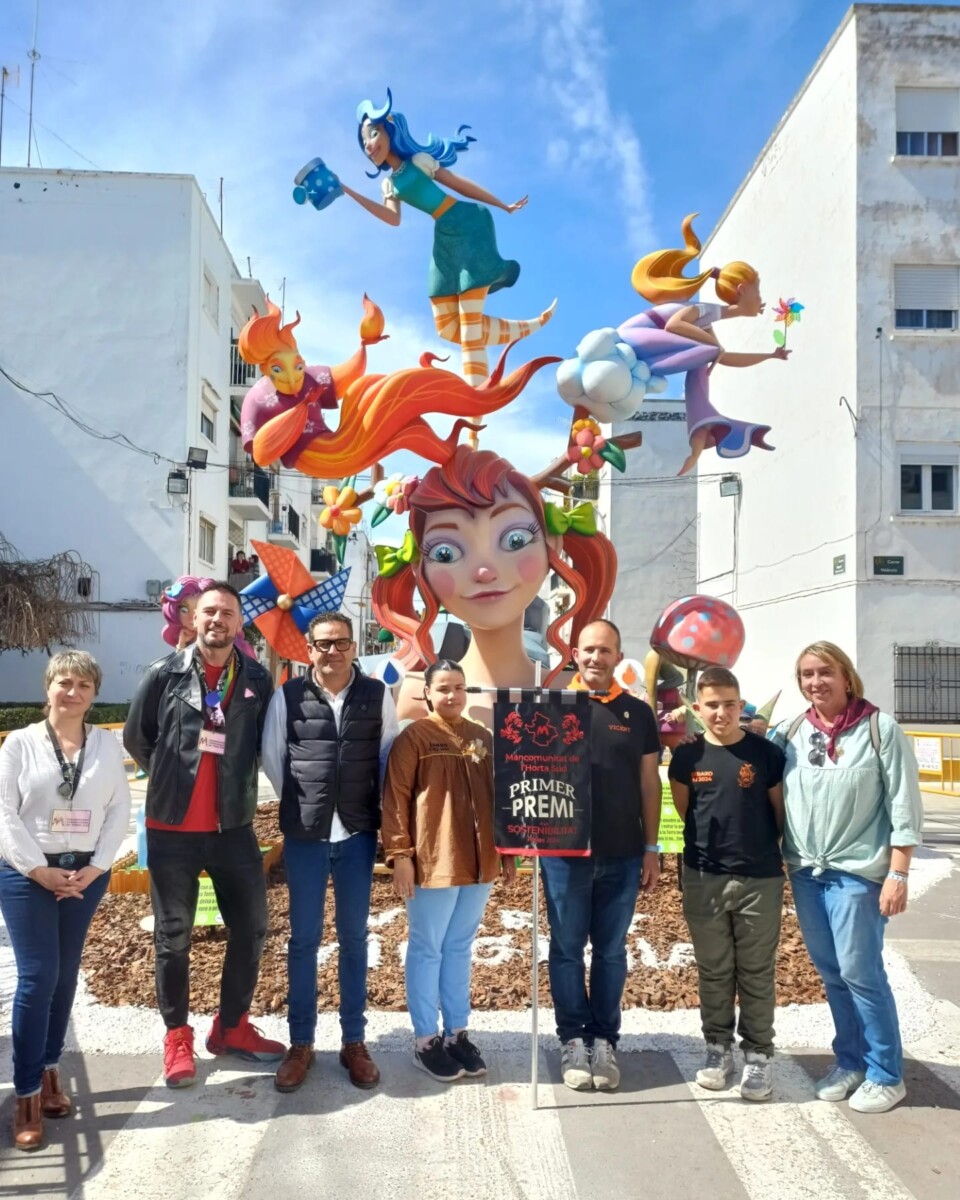 Joventut De Benet Sser Gana El I Concurso De Fallas Sostenibles De L