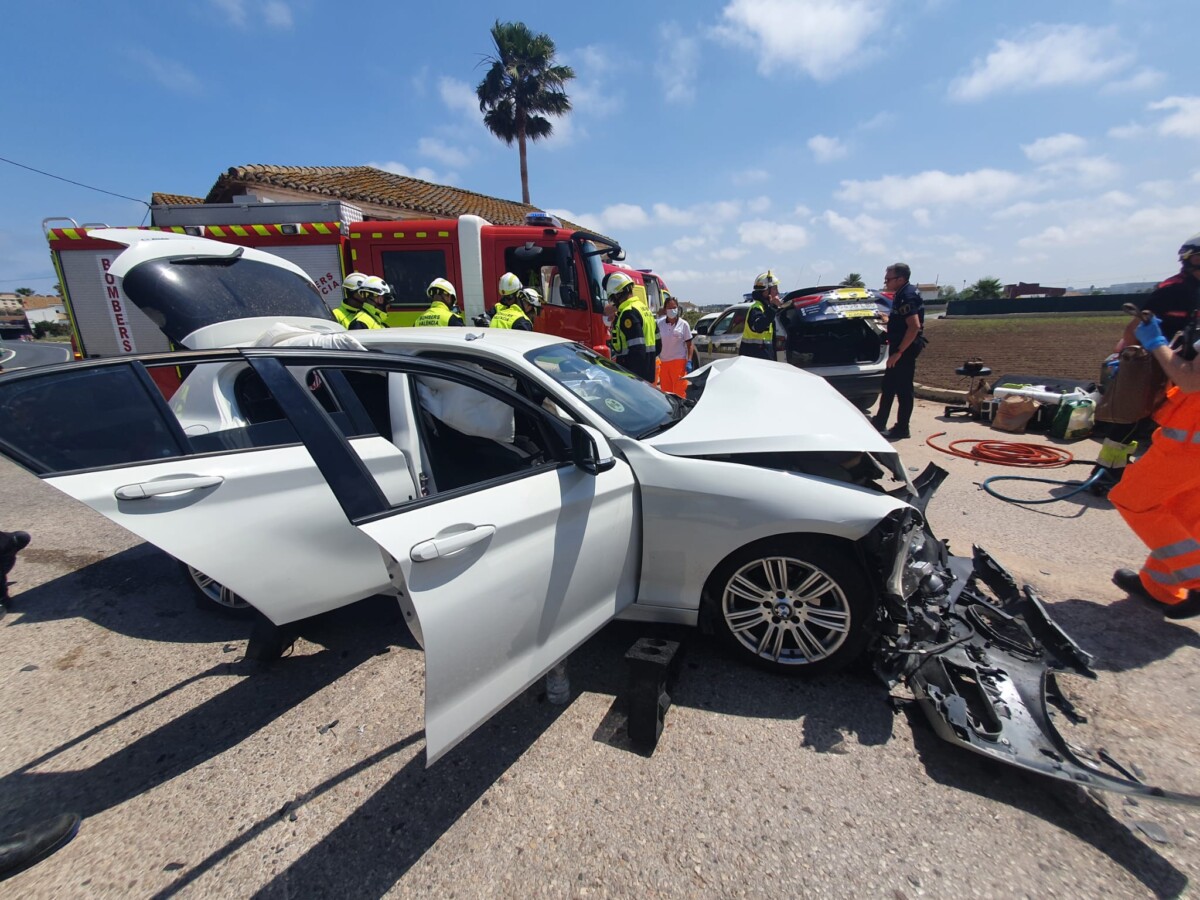 Dos Personas Heridas En Un Accidente Entre Dos Vehículos En El Camí