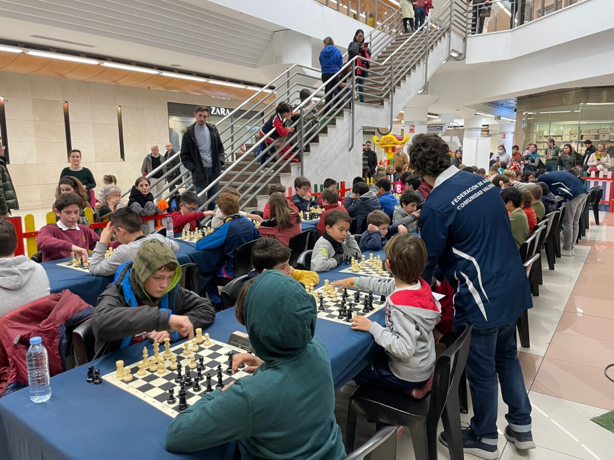 Torneo Escolar Nuevo Centro. Jornada 10 - Live Chess Tournament 